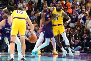 的现实讽刺 的现实讽刺