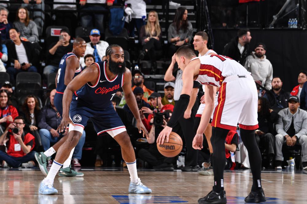 中锋的刻板 中锋的刻板